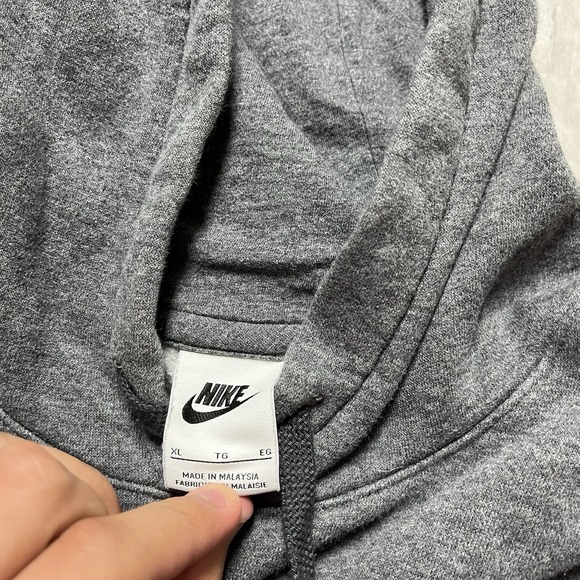 Nike Hoodie Gray Pullover Silver Embroidered Swoosh Sportswear Adult size XL - Picture 6 of 11